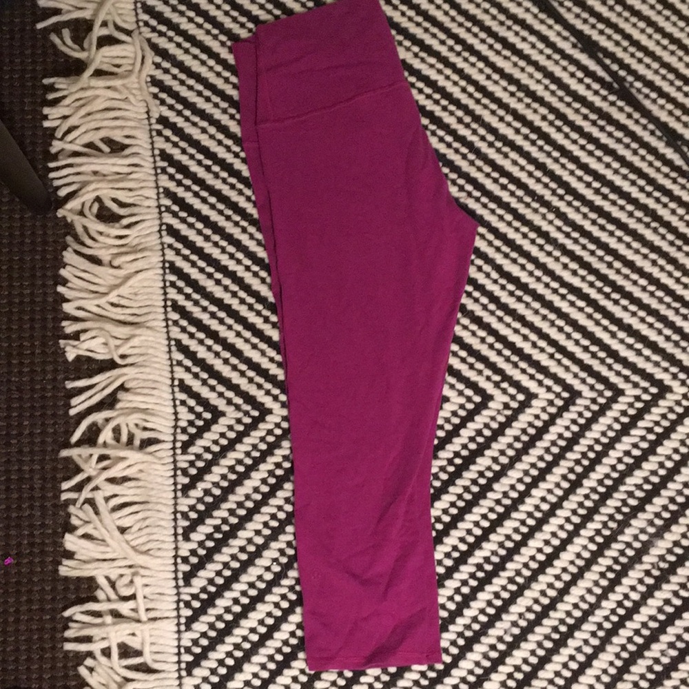Size 12 ankle length wunder unders from lululemon